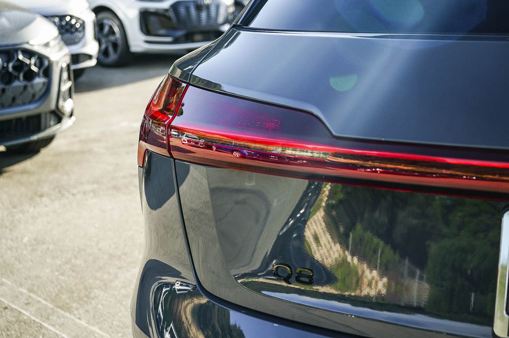 Thumbnail: 2024 Audi Q8 e-tron - 22