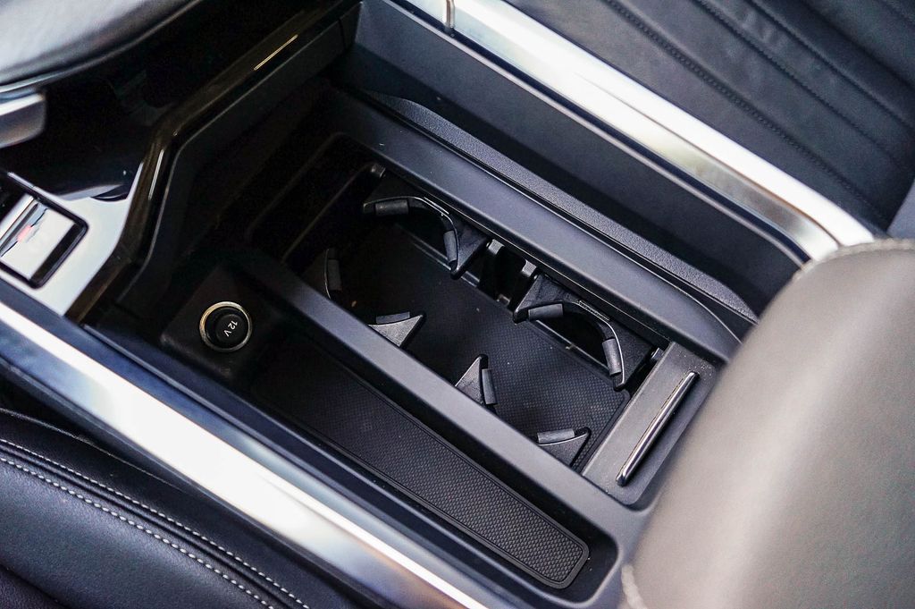 Thumbnail: 2024 Audi Q8 e-tron - 15