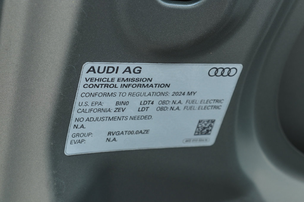 Thumbnail: 2024 Audi Q8 e-tron - 16