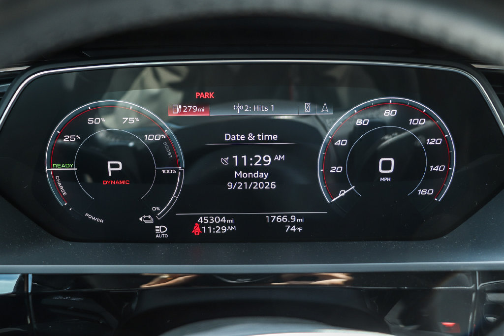 Thumbnail: 2024 Audi Q8 e-tron - 28