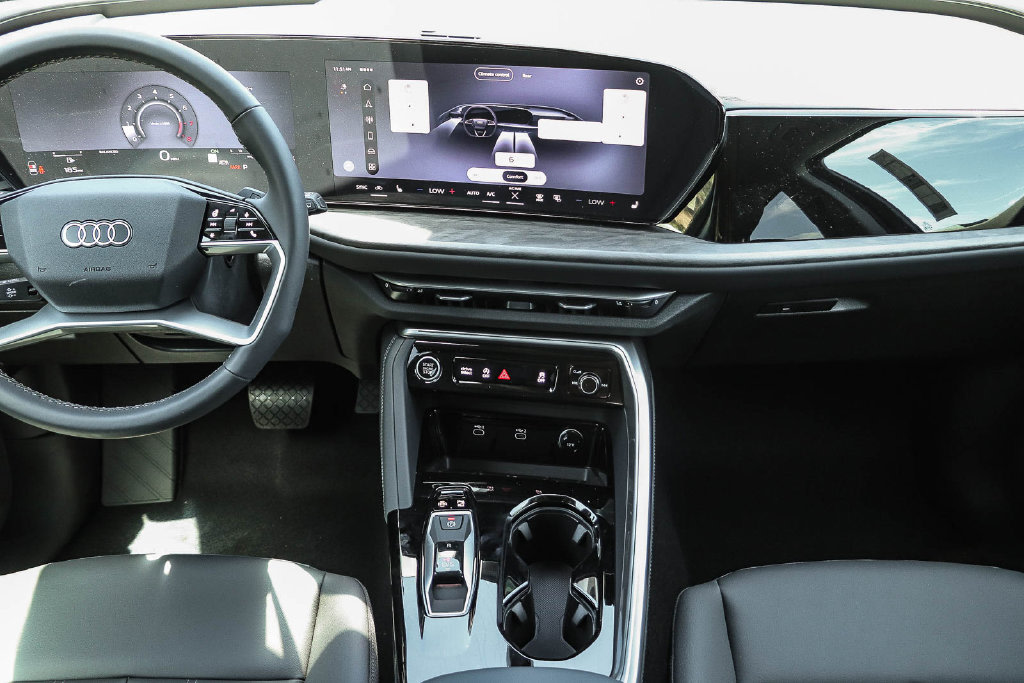 Thumbnail: 2026 Audi Q5 - 8