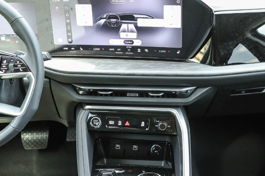 Thumbnail: 2026 Audi Q5 - 25