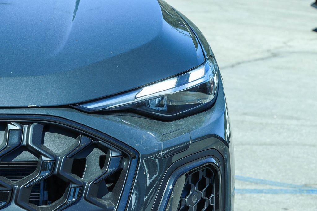 Thumbnail: 2026 Audi Q5 - 6