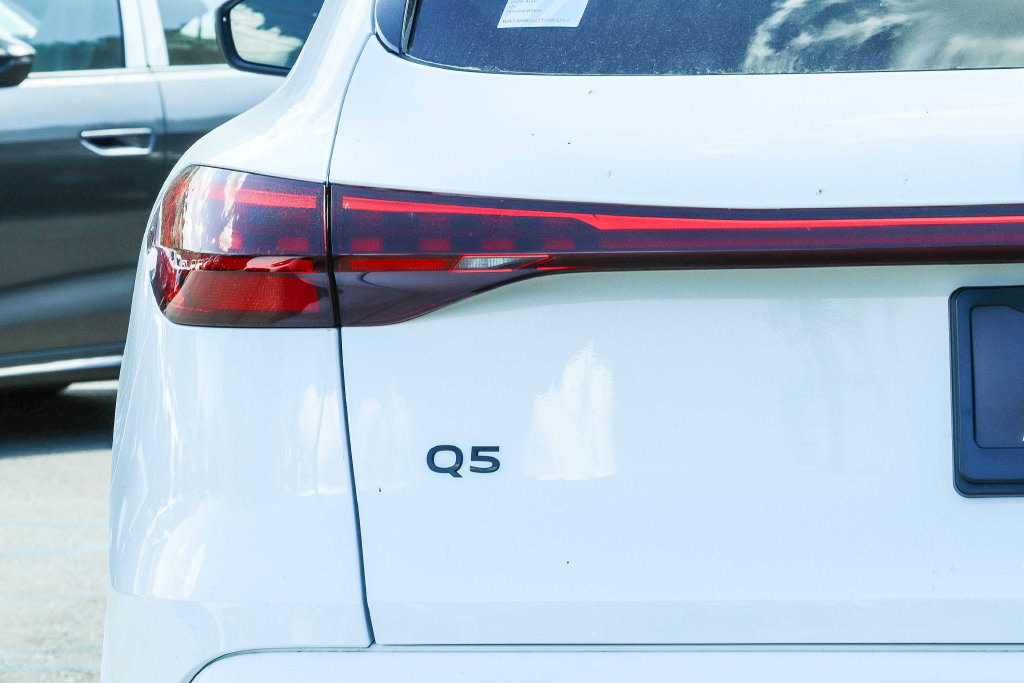 Thumbnail: 2026 Audi Q5 - 20