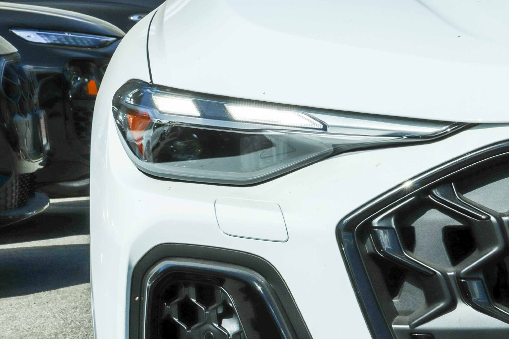 Thumbnail: 2026 Audi Q5 - 19