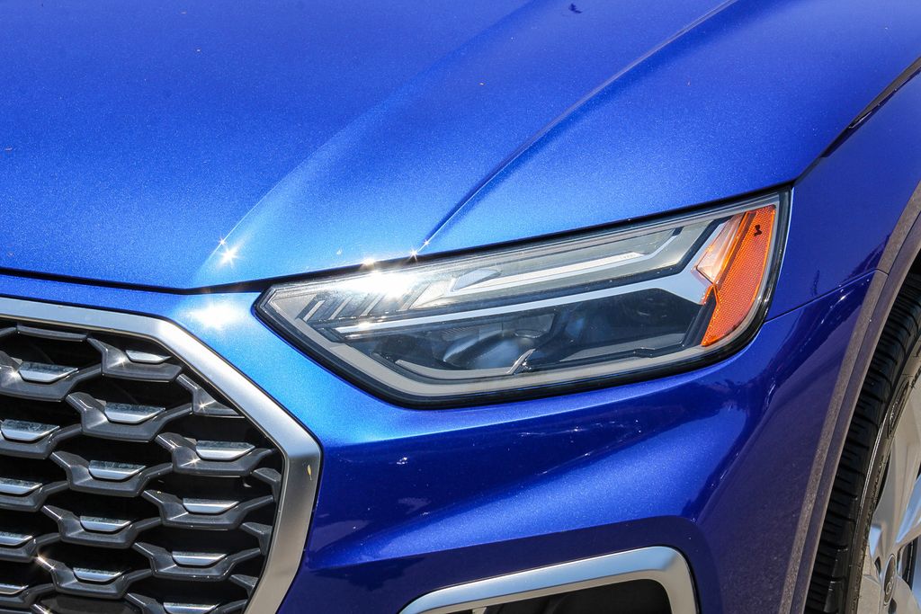 Thumbnail: 2021 Audi Q5 - 18