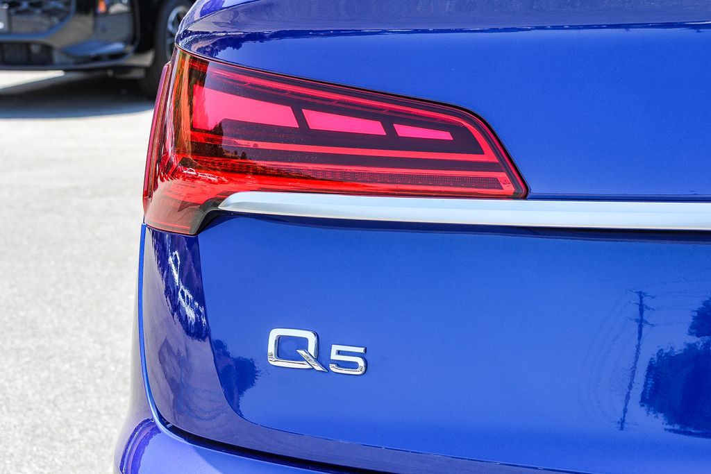 Thumbnail: 2021 Audi Q5 - 21