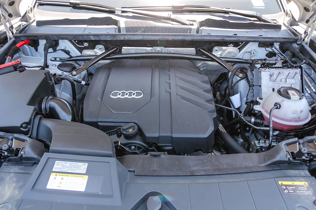 Thumbnail: 2022 Audi Q5 - 8