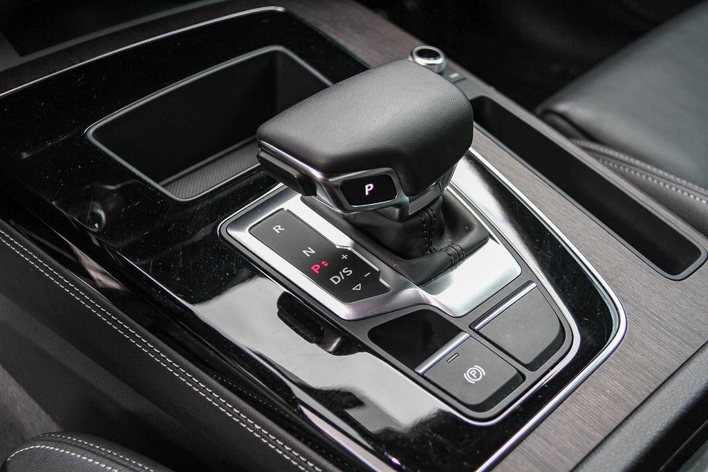 Thumbnail: 2023 Audi Q5 - 22