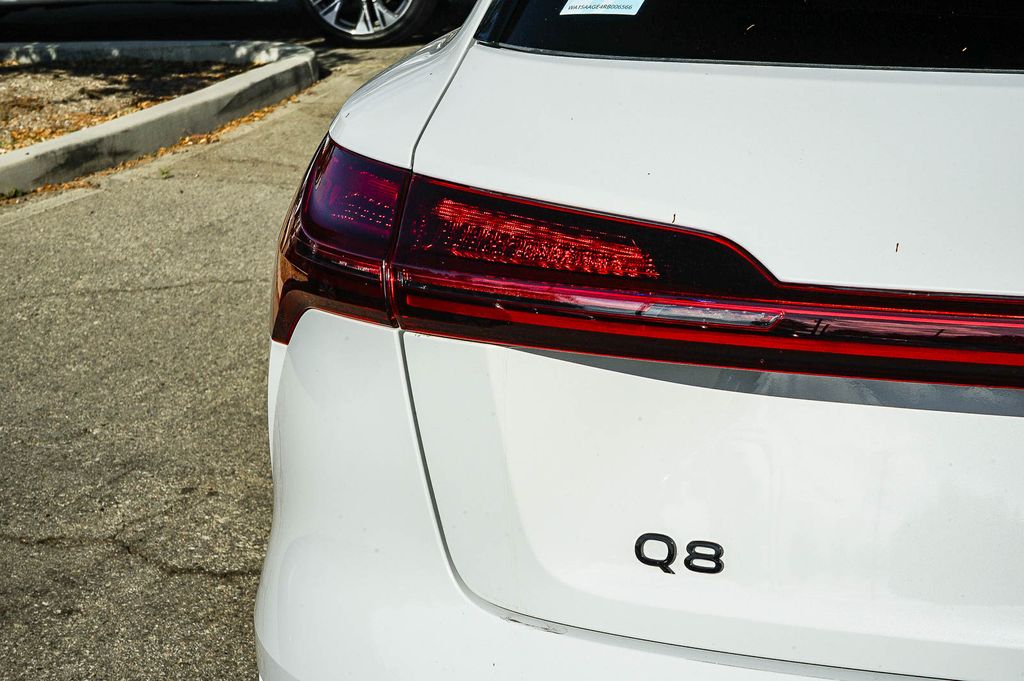 Thumbnail: 2024 Audi Q8 e-tron - 22
