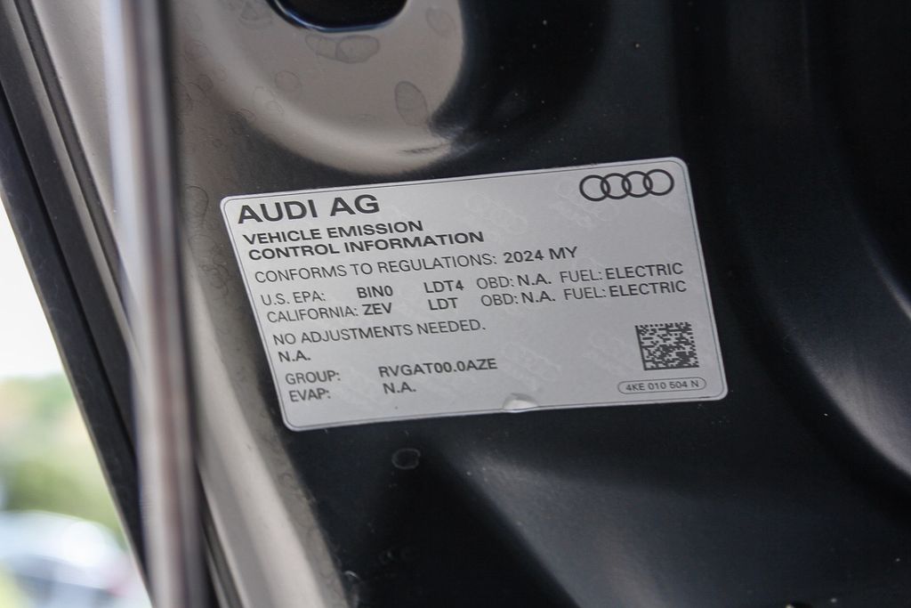 Thumbnail: 2024 Audi Q8 e-tron - 16