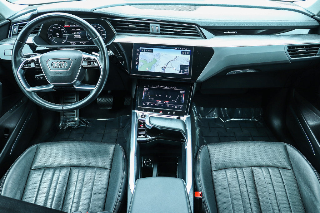 Thumbnail: 2024 Audi Q8 e-tron - 2