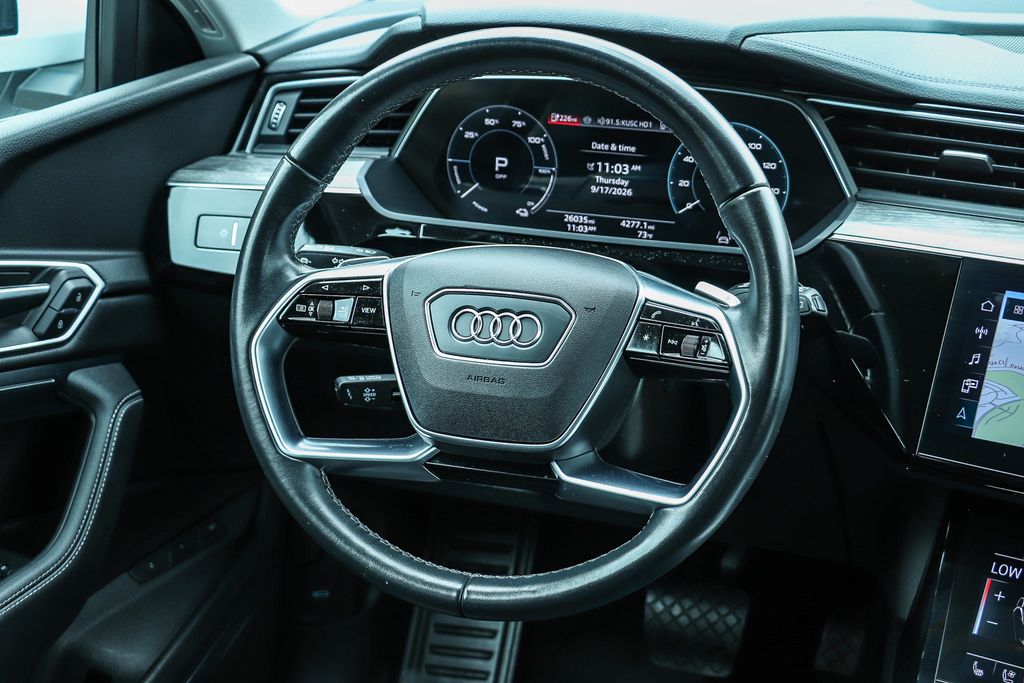 Thumbnail: 2024 Audi Q8 e-tron - 12