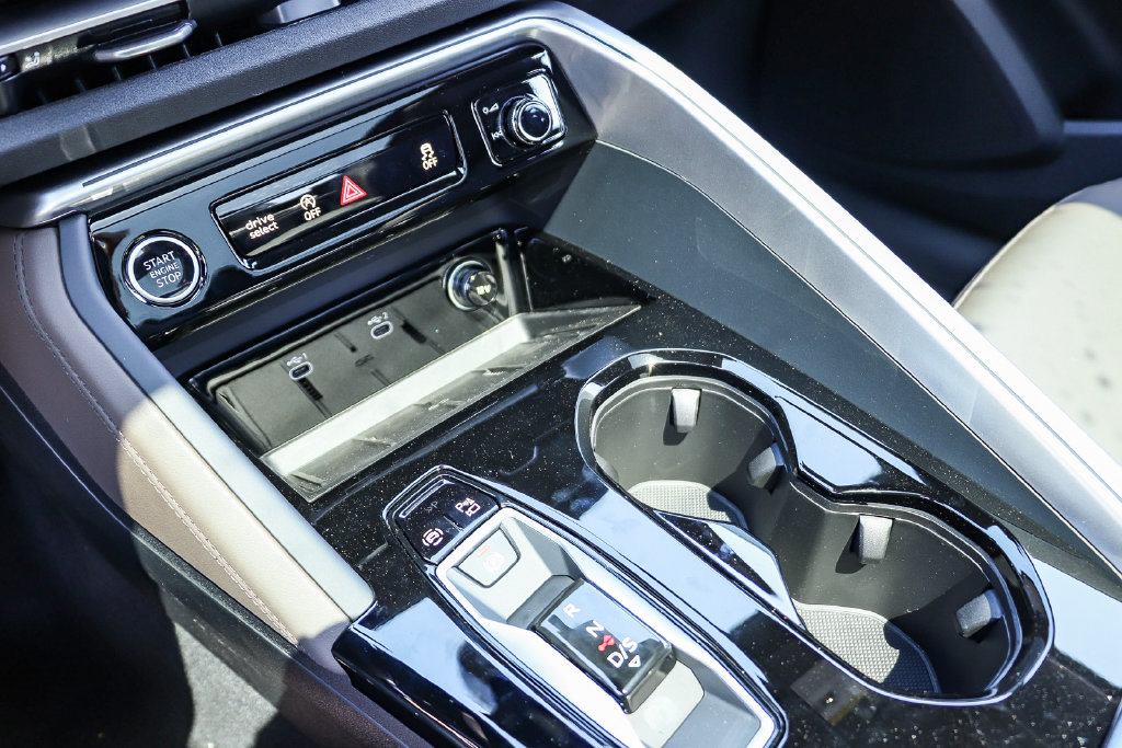 Thumbnail: 2026 Audi Q5 - 14