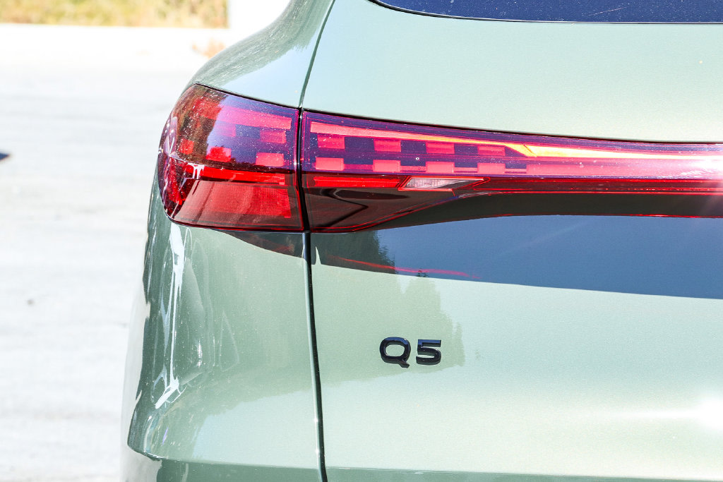 Thumbnail: 2026 Audi Q5 - 18