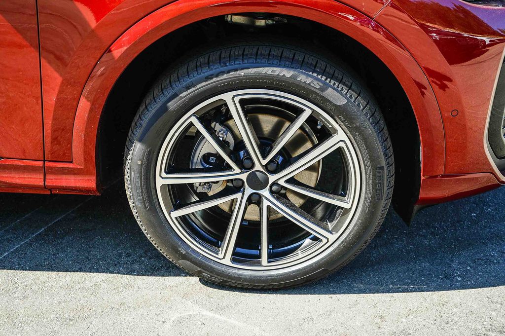 Thumbnail: 2026 Audi Q5 - 7