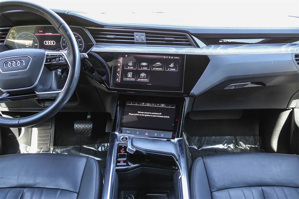 Thumbnail: 2023 Audi e-tron - 2