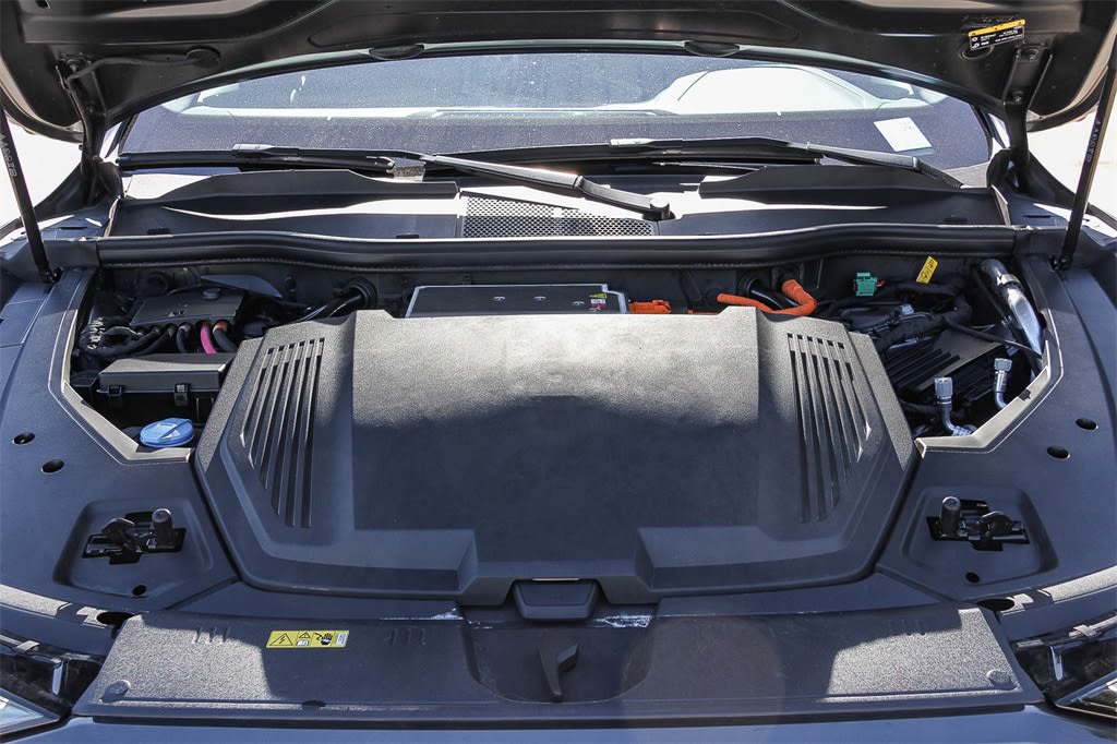 Thumbnail: 2023 Audi e-tron - 7