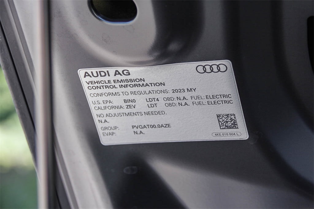 Thumbnail: 2023 Audi e-tron - 16