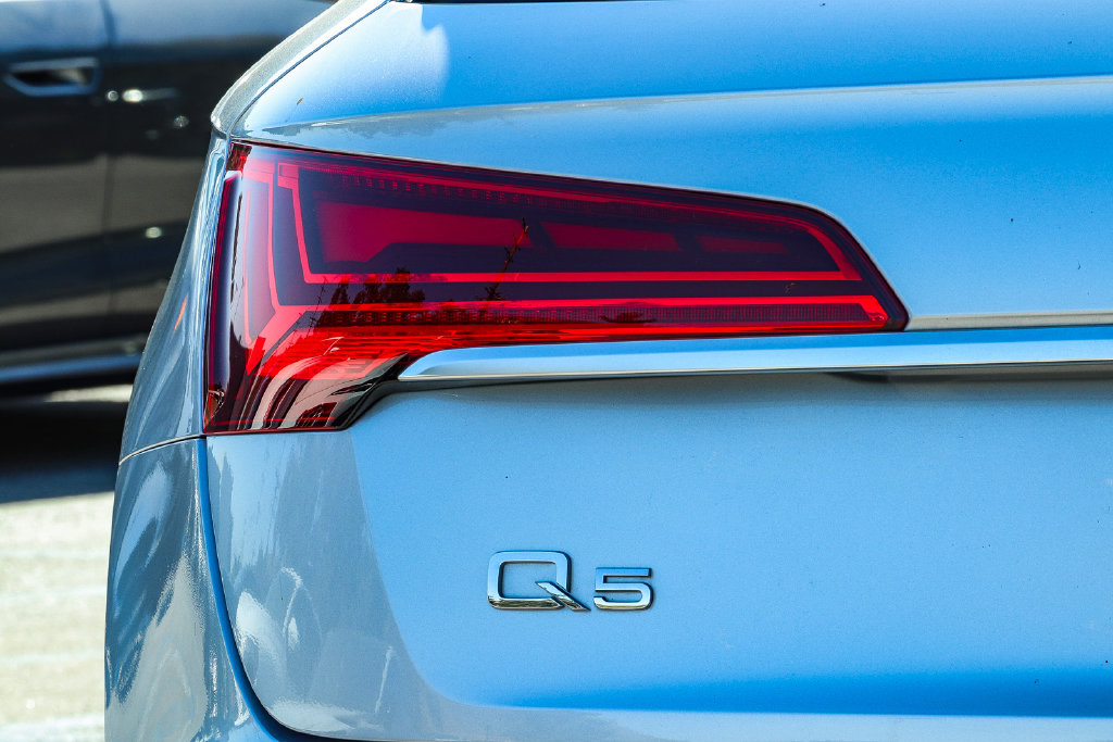 Thumbnail: 2022 Audi Q5 - 22