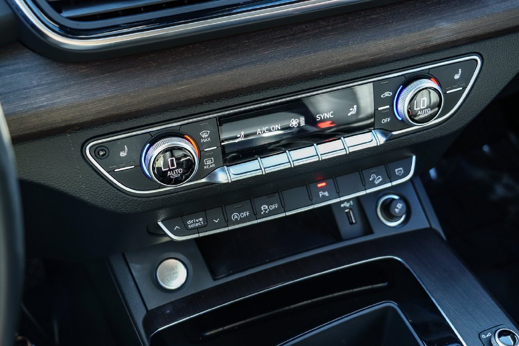 Thumbnail: 2022 Audi Q5 - 24