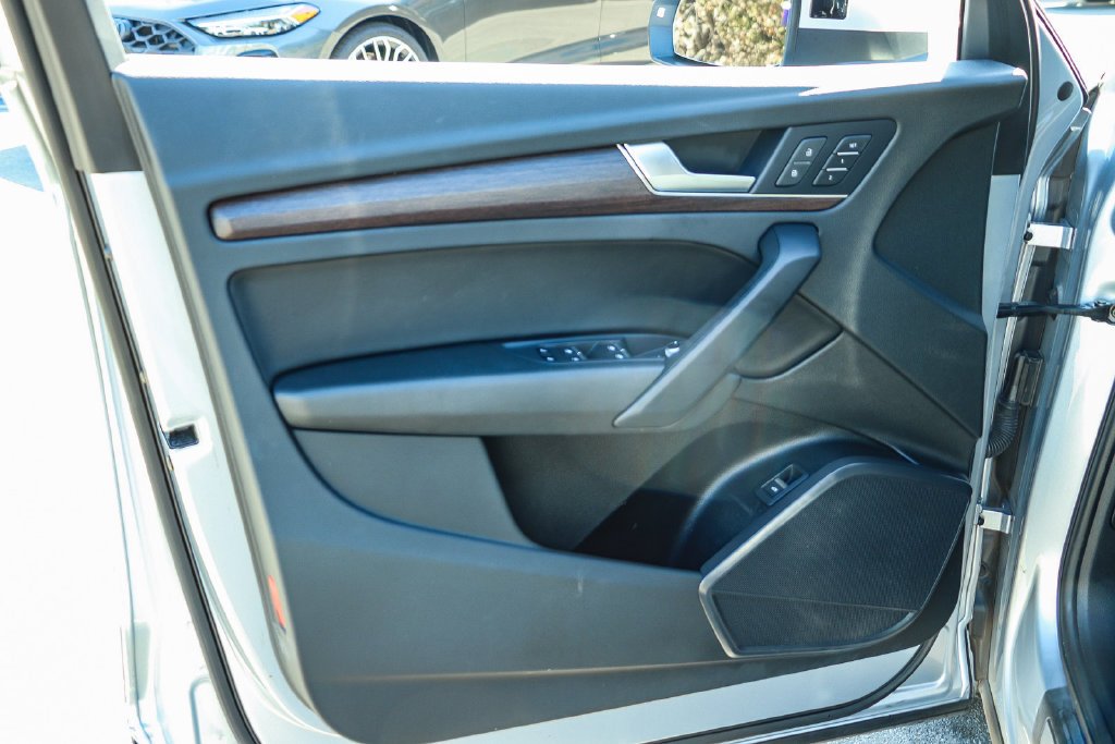 Thumbnail: 2022 Audi Q5 - 28