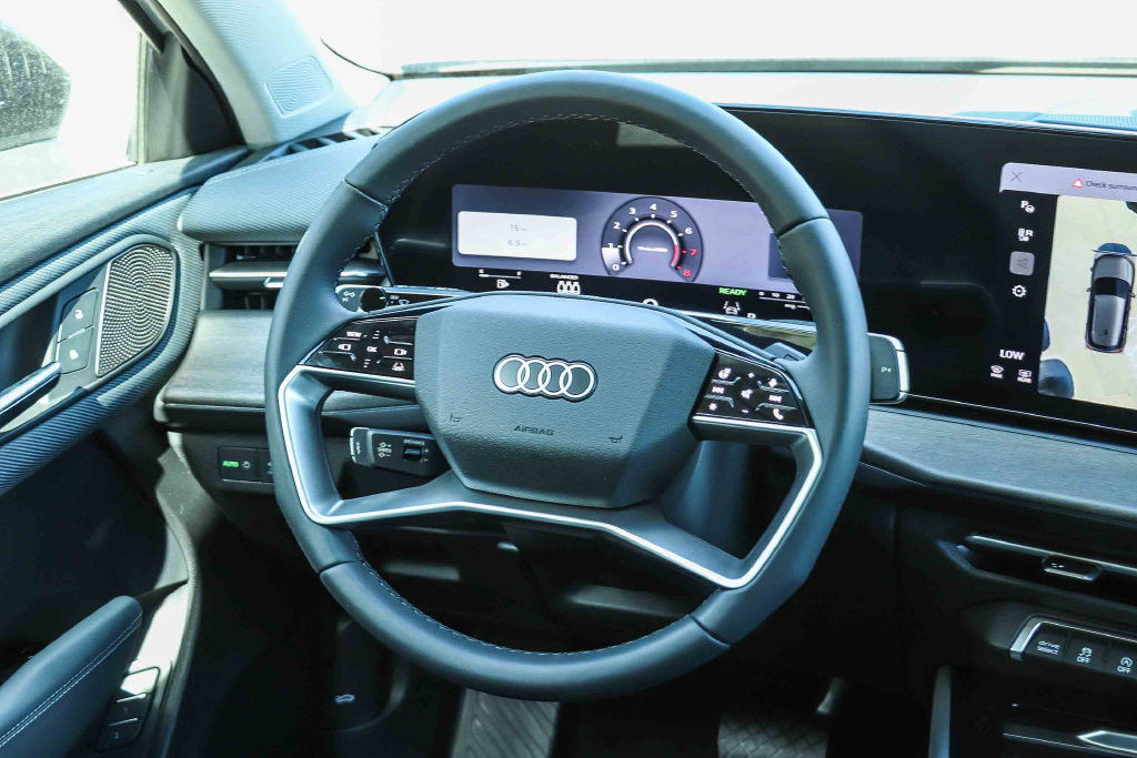 Thumbnail: 2026 Audi Q3 - 12