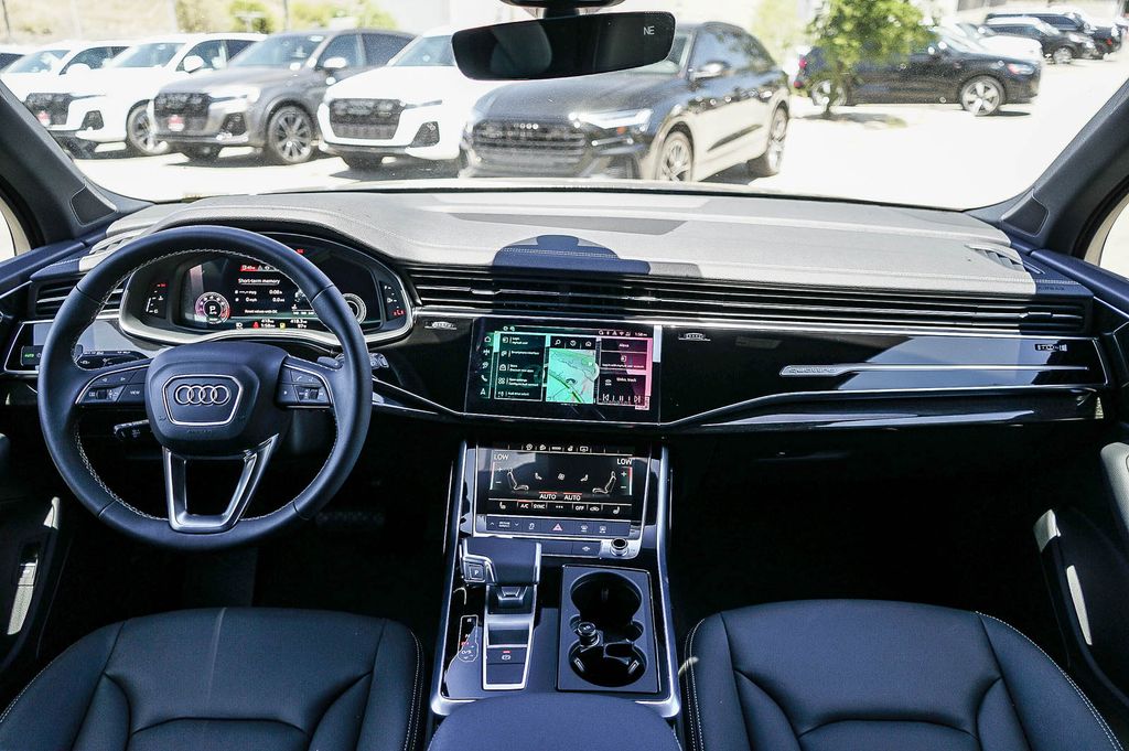 Thumbnail: 2026 Audi Q7 - 2