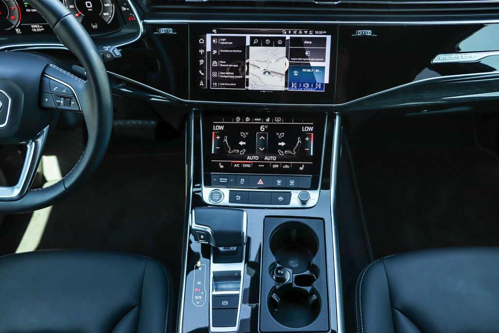 Thumbnail: 2026 Audi Q7 - 13