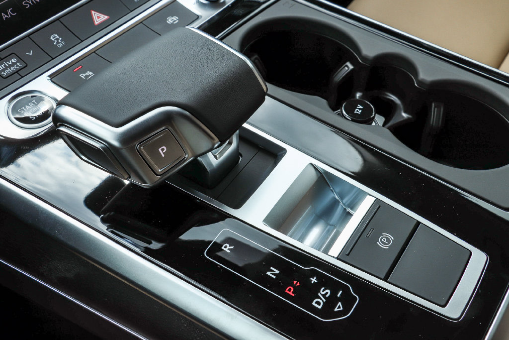 Thumbnail: 2026 Audi Q7 - 26
