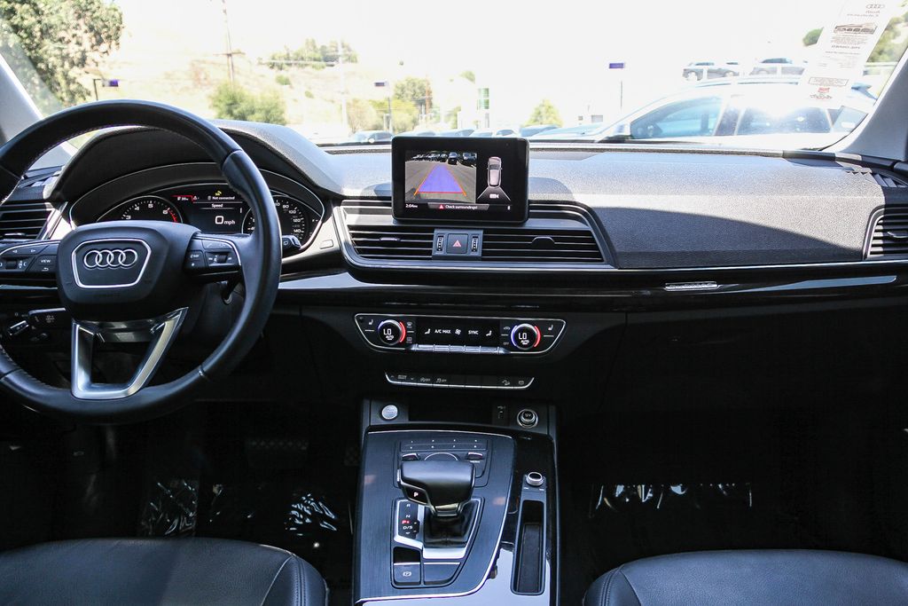 Thumbnail: 2019 Audi Q5 - 2