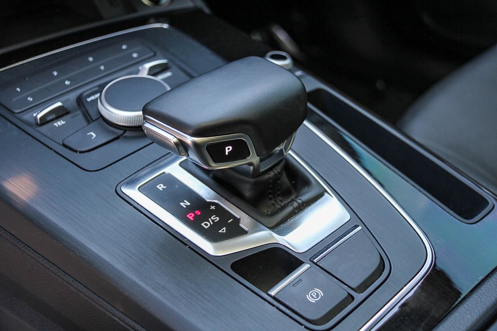 Thumbnail: 2019 Audi Q5 - 24