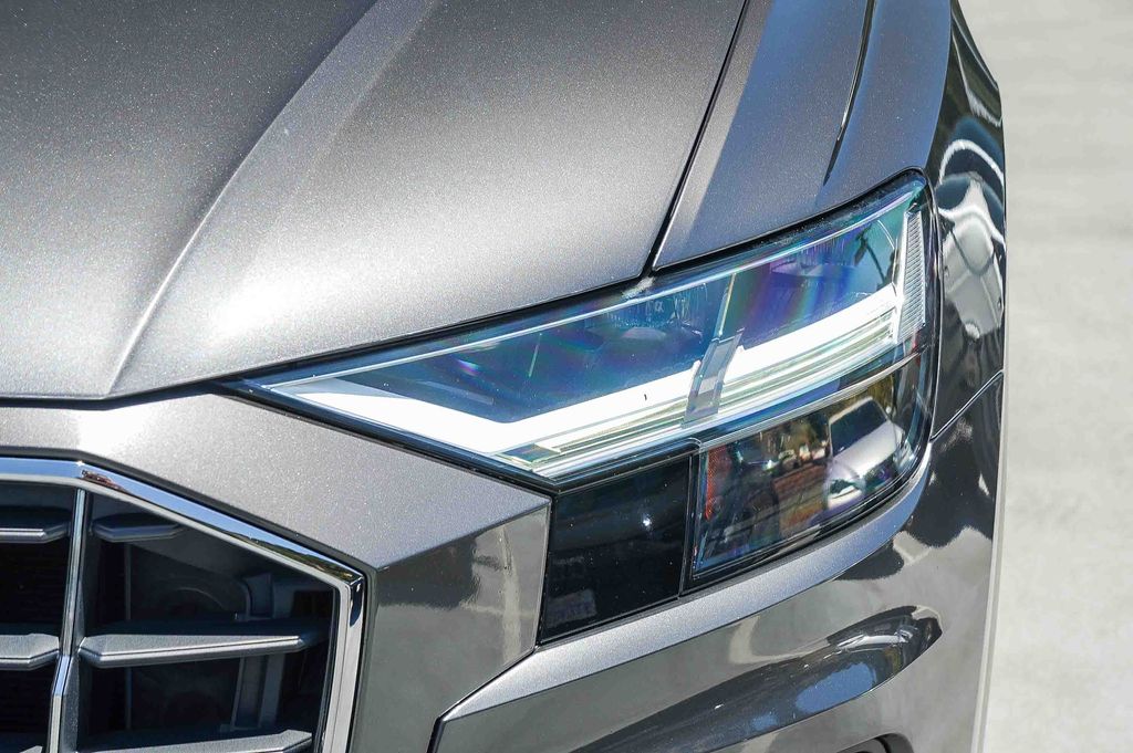 Thumbnail: 2019 Audi Q8 - 21