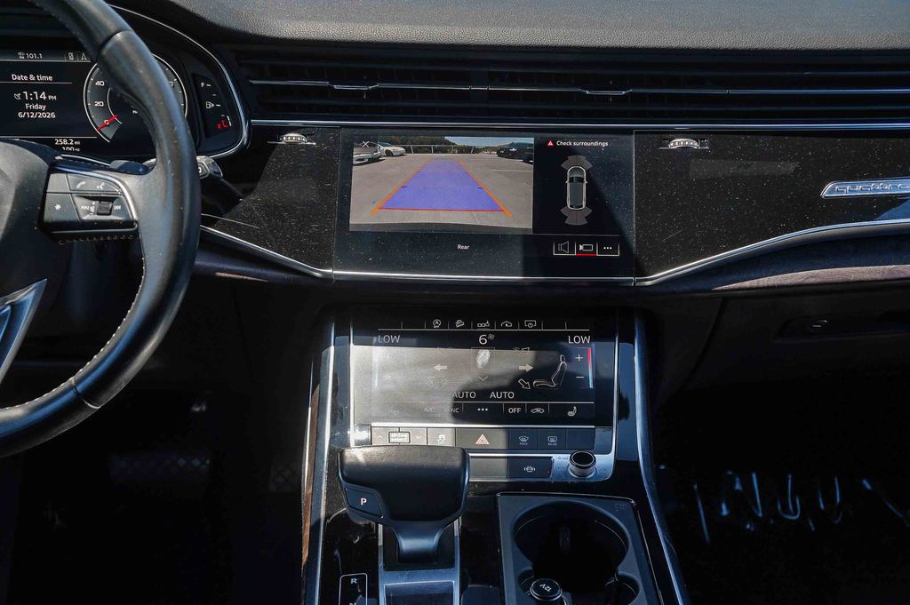 Thumbnail: 2019 Audi Q8 - 9