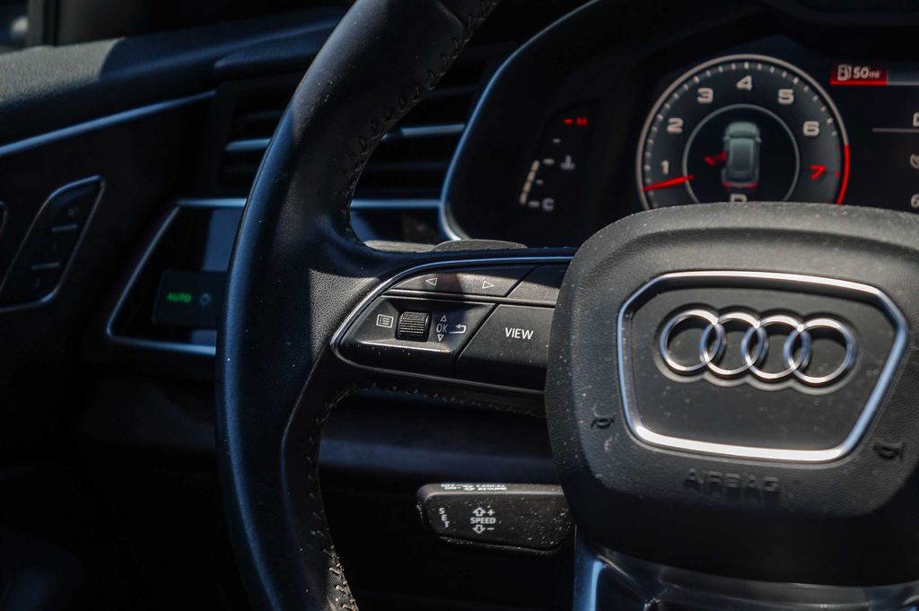 Thumbnail: 2019 Audi Q8 - 23