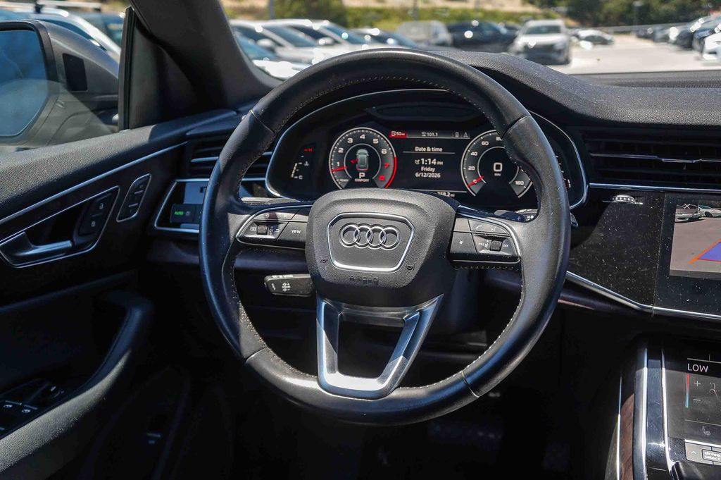 Thumbnail: 2019 Audi Q8 - 13