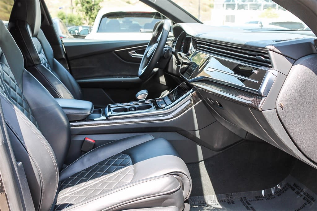 Thumbnail: 2022 Audi SQ8 - 9