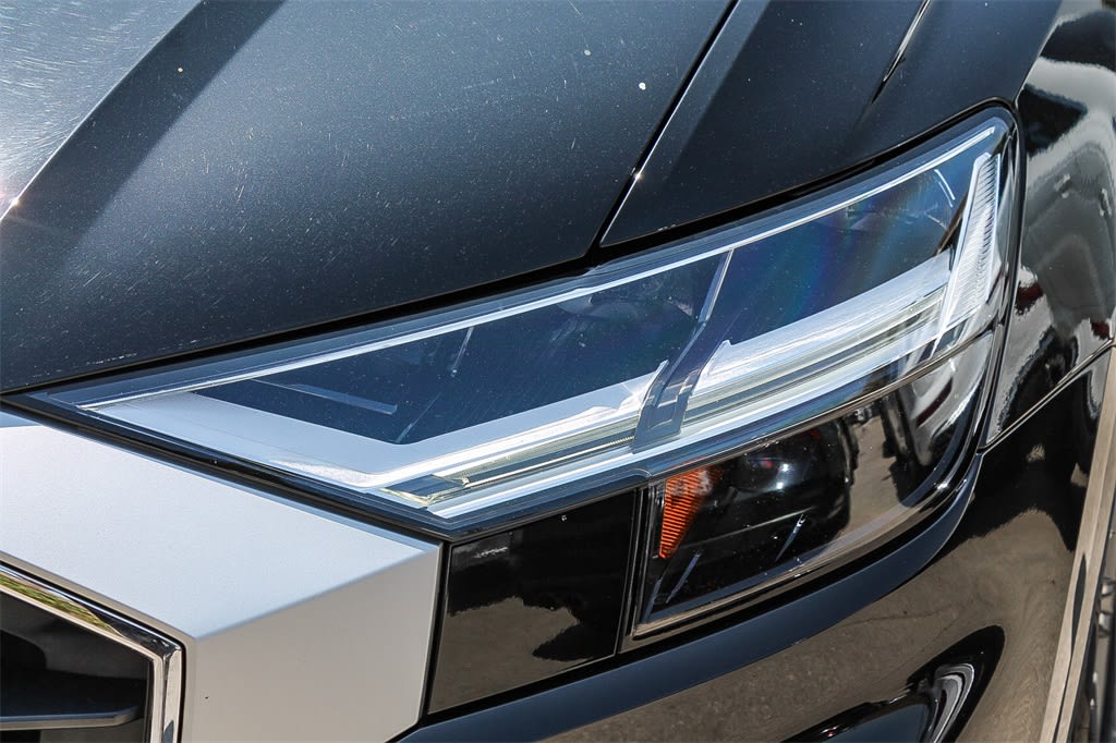 Thumbnail: 2022 Audi SQ8 - 19