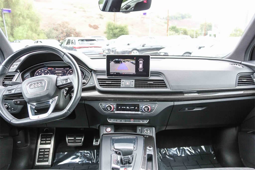 Thumbnail: 2020 Audi SQ5 - 2