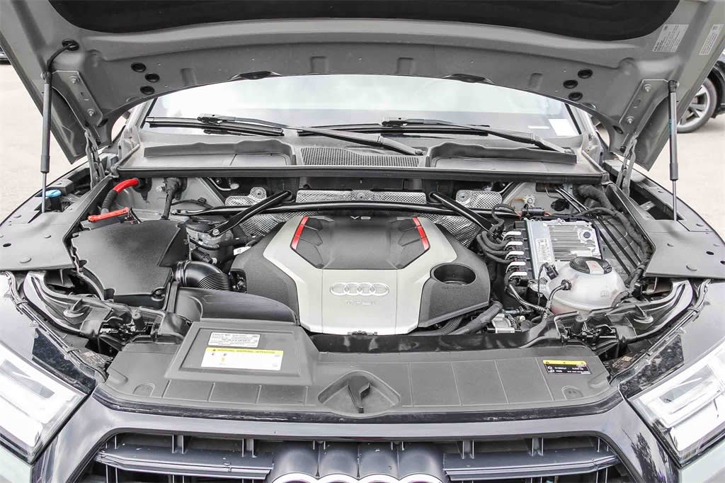 Thumbnail: 2020 Audi SQ5 - 7