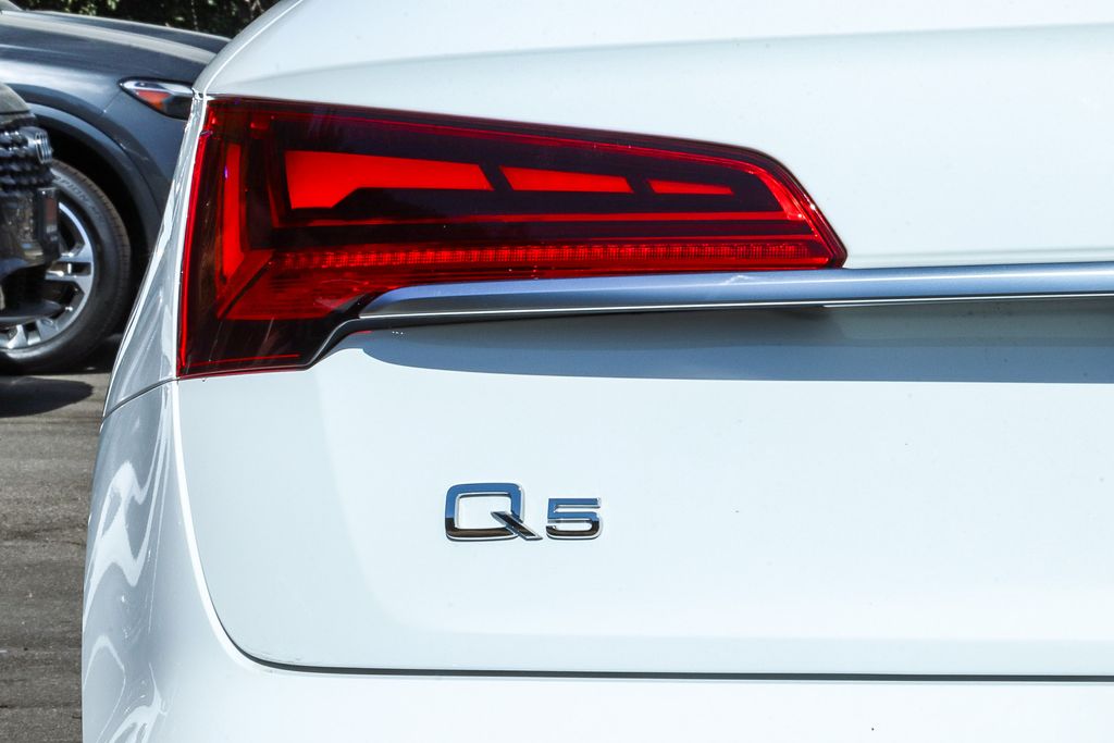 Thumbnail: 2023 Audi Q5 - 21