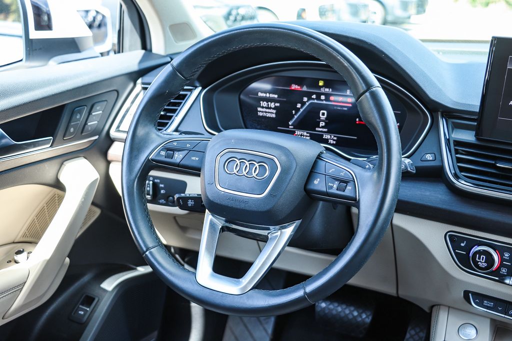Thumbnail: 2023 Audi Q5 - 12