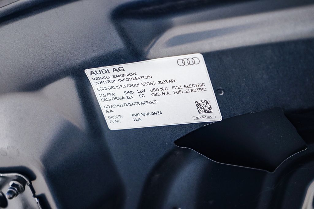 Thumbnail: 2023 Audi Q4 e-tron - 18