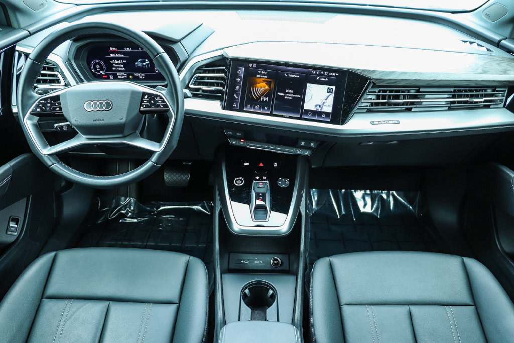 Thumbnail: 2023 Audi Q4 e-tron - 2