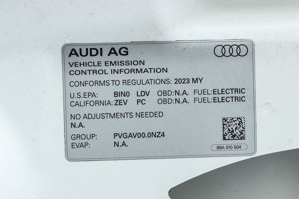 Thumbnail: 2023 Audi Q4 e-tron - 17