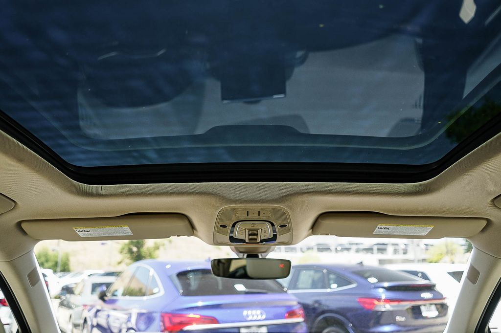 Thumbnail: 2018 Audi Q5 - 24