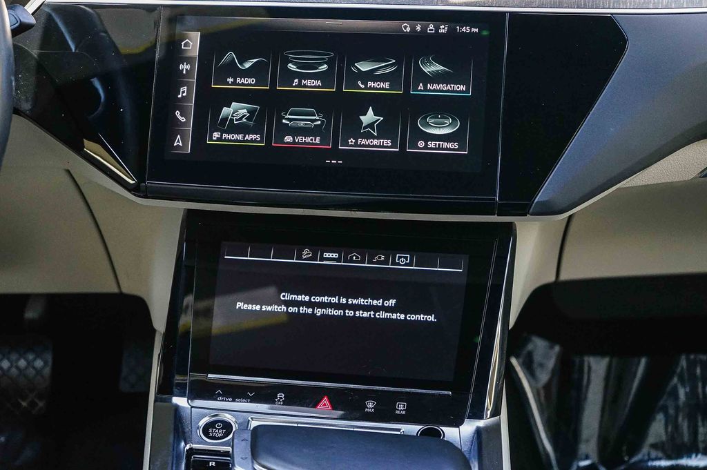 Thumbnail: 2024 Audi Q8 e-tron - 24