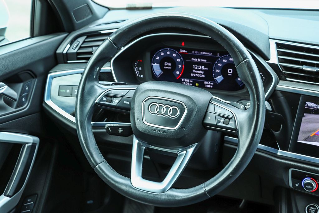 Thumbnail: 2023 Audi Q3 - 12