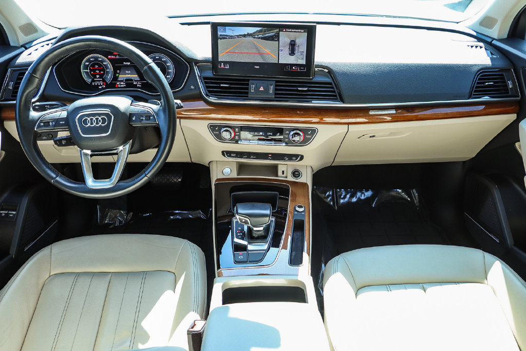 Thumbnail: 2021 Audi Q5 - 2