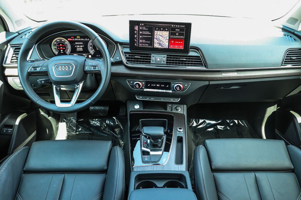 Thumbnail: 2025 Audi Q5 - 2